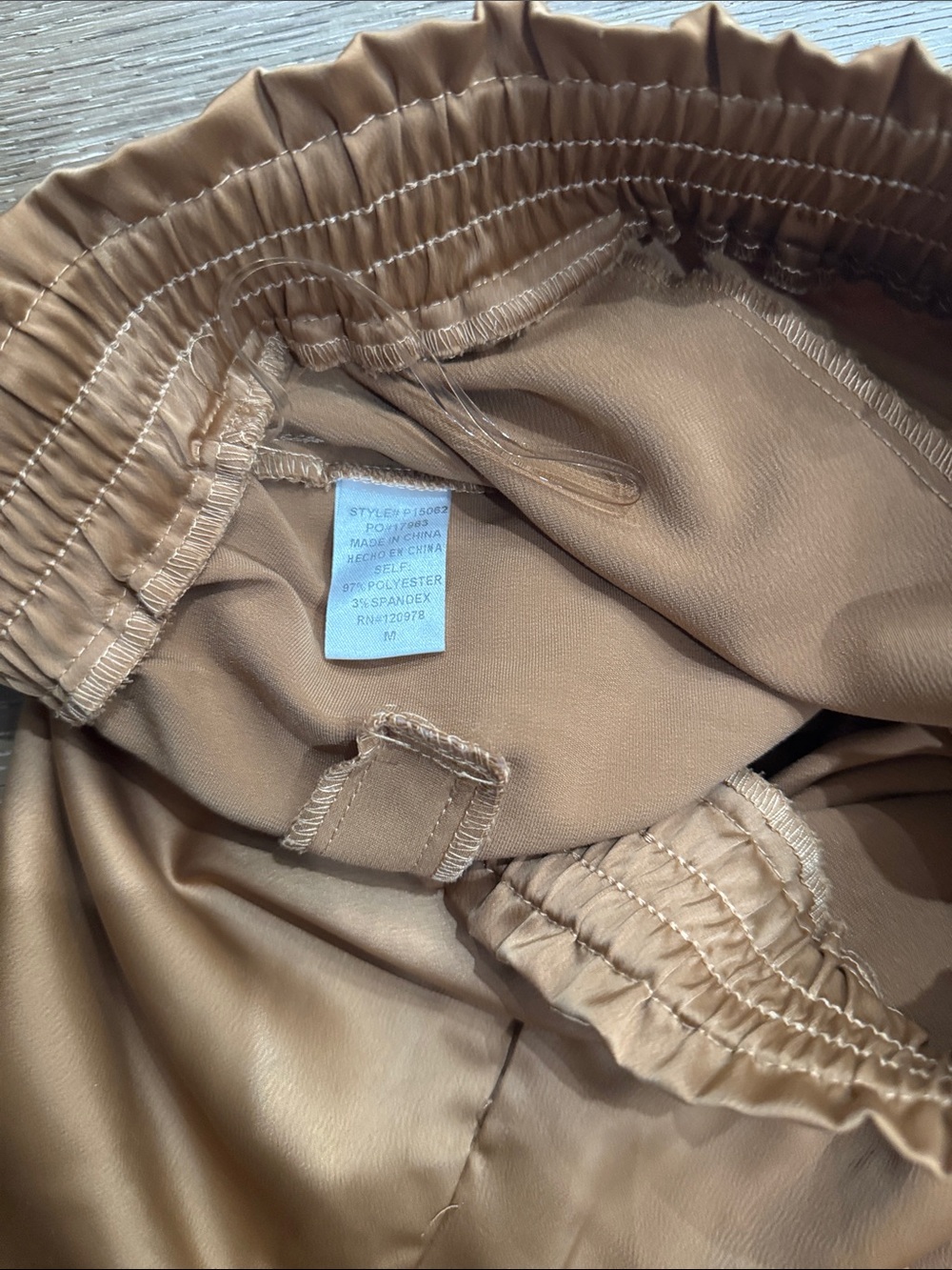 Entro Camel Satin Jogger Pants Size M Elastic Waist Pull-On - Picture 4 of 5